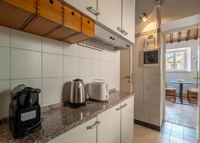 Crociferi 15 - Fromhometorome * Рим