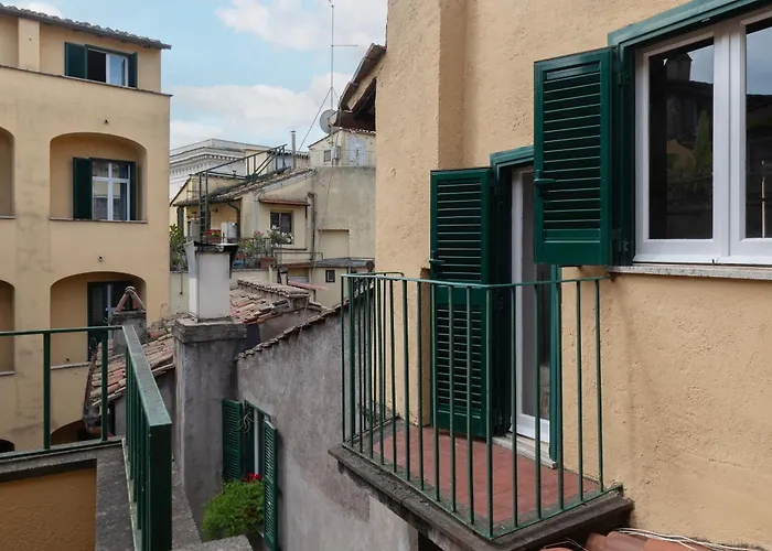 Апартаменты Crociferi 15 - Fromhometorome